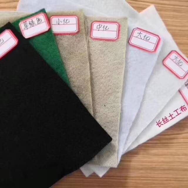 供應(yīng)各種用途無(wú)紡布、長(zhǎng)絲布、滌綸布生產(chǎn)廠家質(zhì)量保證